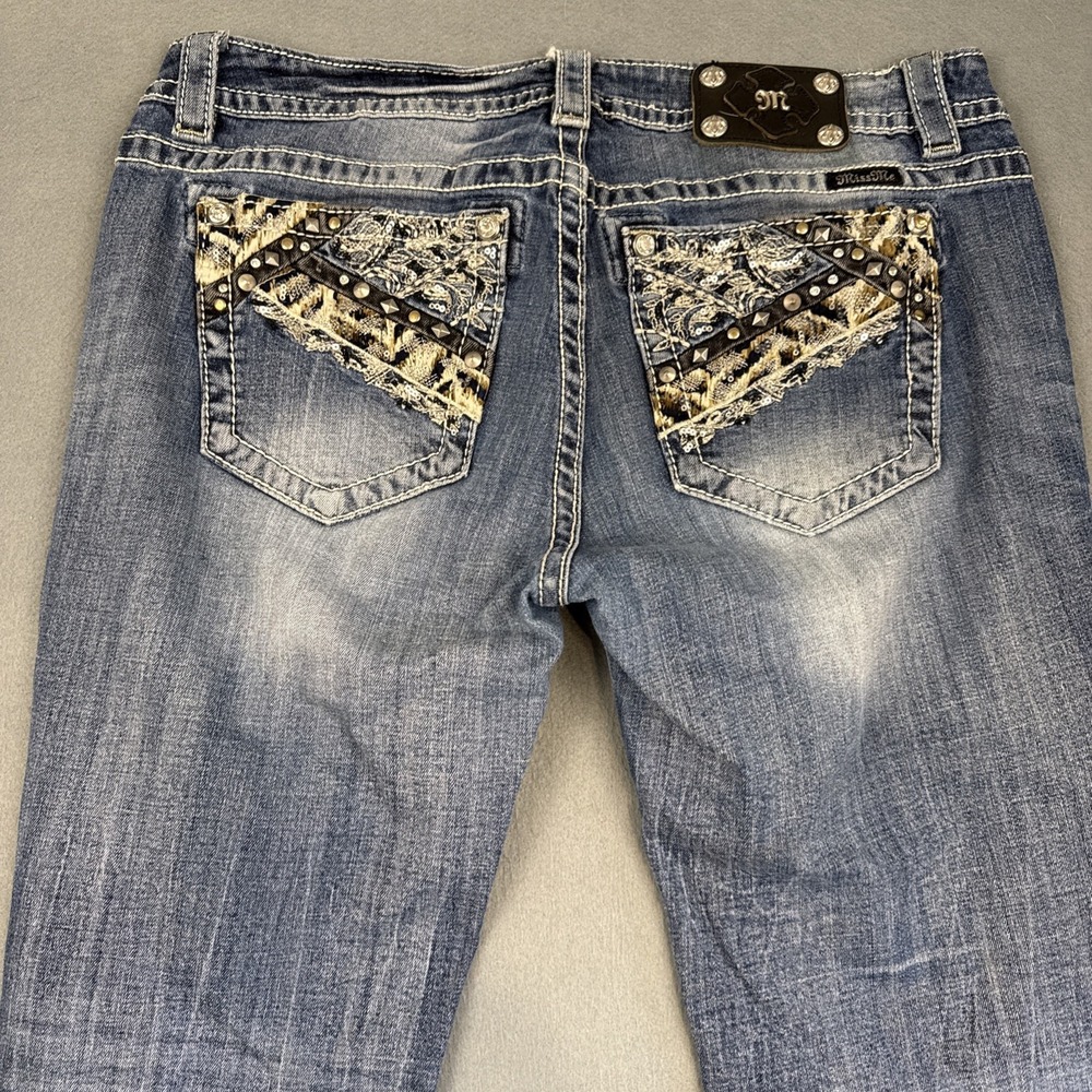 Miss Me JEANS WOMENS 33/33 Boot Blue Embroidered STUDDED RHINESTONES WHISKERING